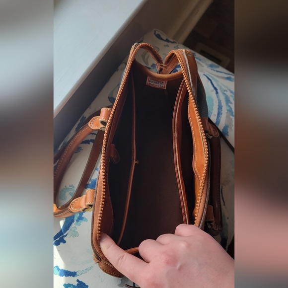 Rare Vintage Dooney & Burke - Picture 6 of 8